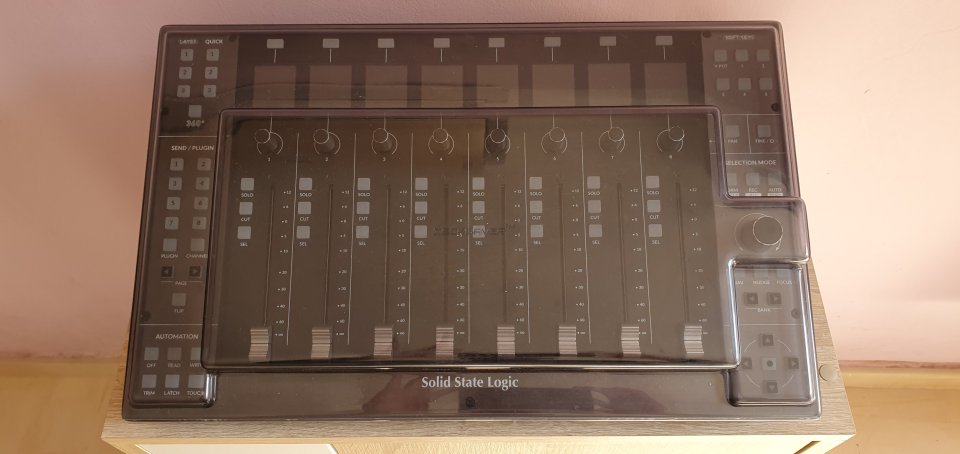 SSL UF8 IMPOLUTO + Decksaver