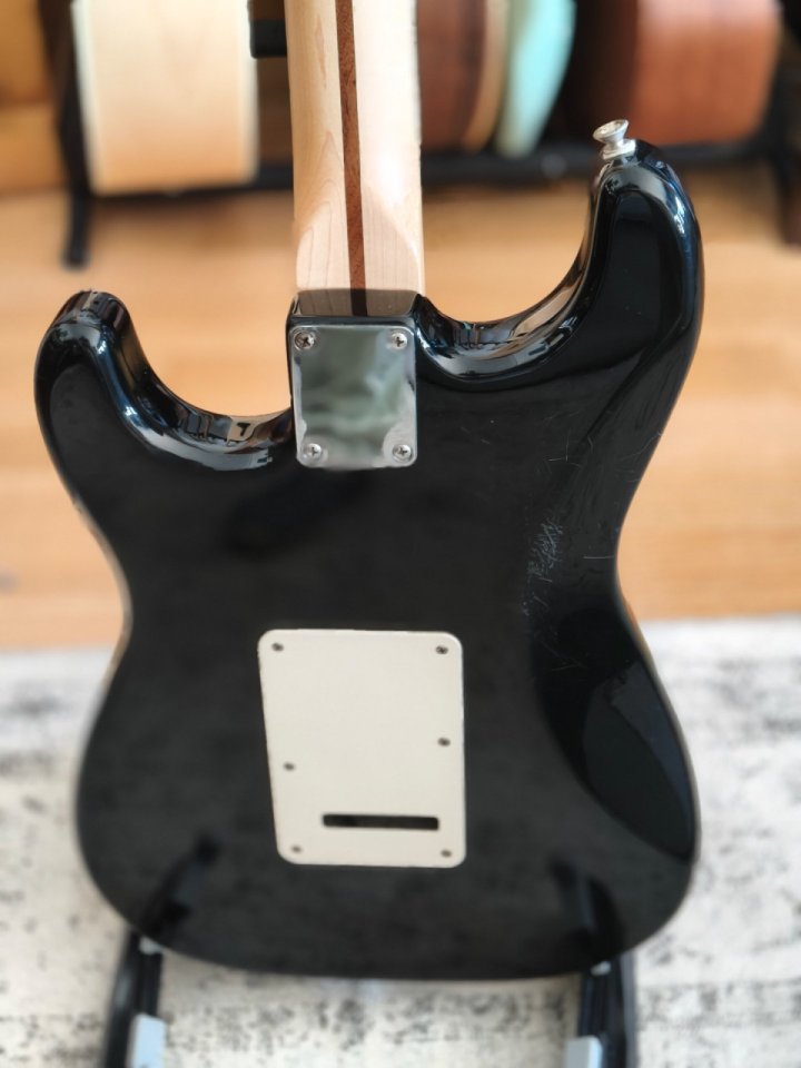 Fender Stratocaster MN 2004 SSH de segunda mano · Foto 2 de 10 · Madrid · 425 €