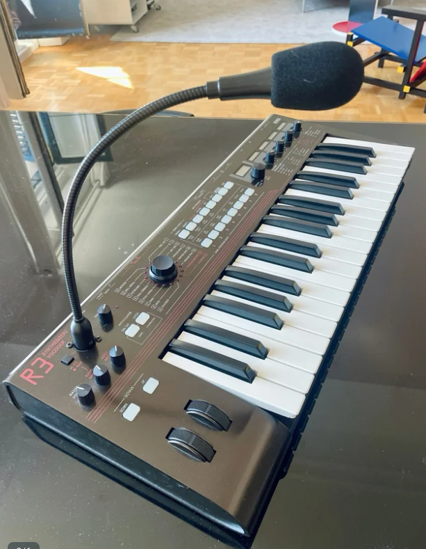 Sintetizador Korg R3 de segunda mano · Foto 2 de 6 · Madrid · 260 €