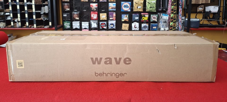BEHRINGER WAVE de segunda mano · Foto 3 de 3 · Girona · 395 €
