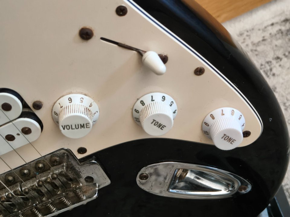 Fender Stratocaster MN 2004 SSH de segunda mano · Foto 4 de 10 · Madrid · 425 €