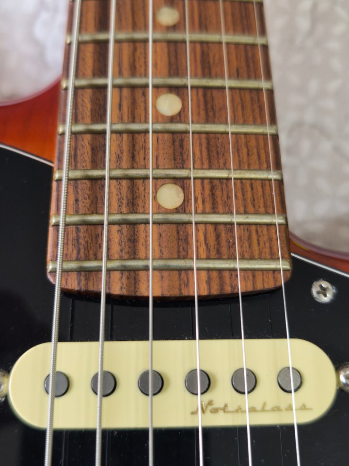 Fender Player Plus Stratocaster PF Sienna Sunburst de segunda mano · Foto 5 de 10 · Asturias · 790 €