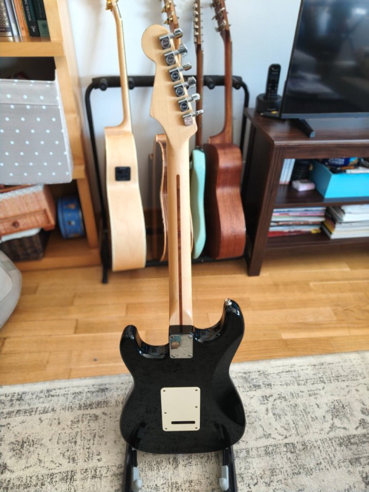 Fender Stratocaster MN 2004 SSH de segunda mano · Foto 5 de 10 · Madrid · 425 €
