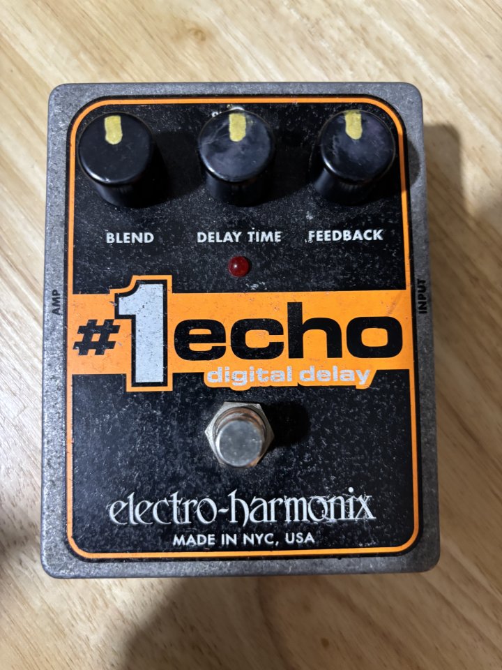 Electro-Harmonix 1 Echo Pedal