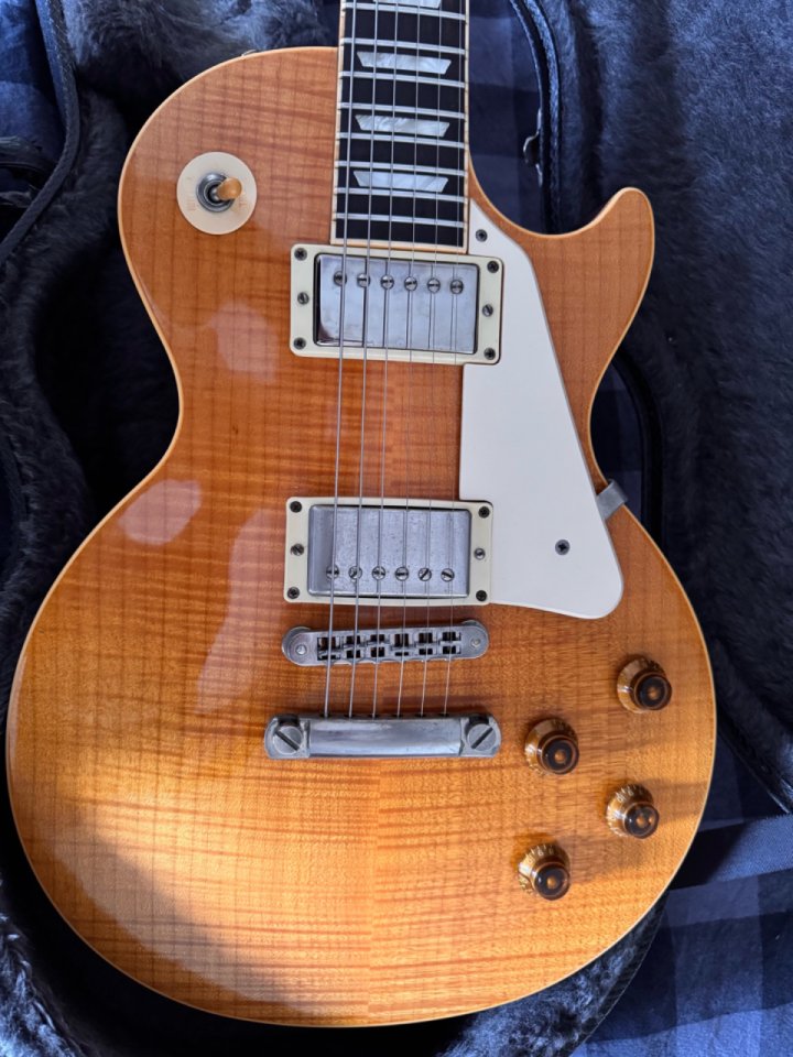 Gibson Les Paul Premium Plus AAA