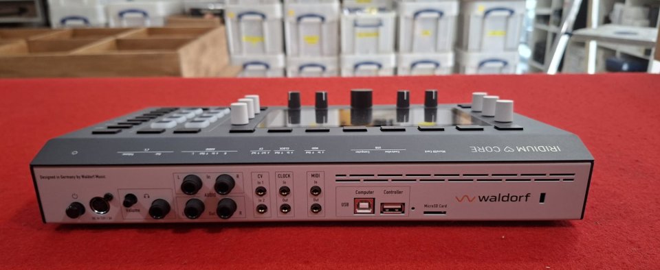 WALDORF IRIDIUM CORE de segunda mano · Foto 3 de 6 · Girona · 1249 €