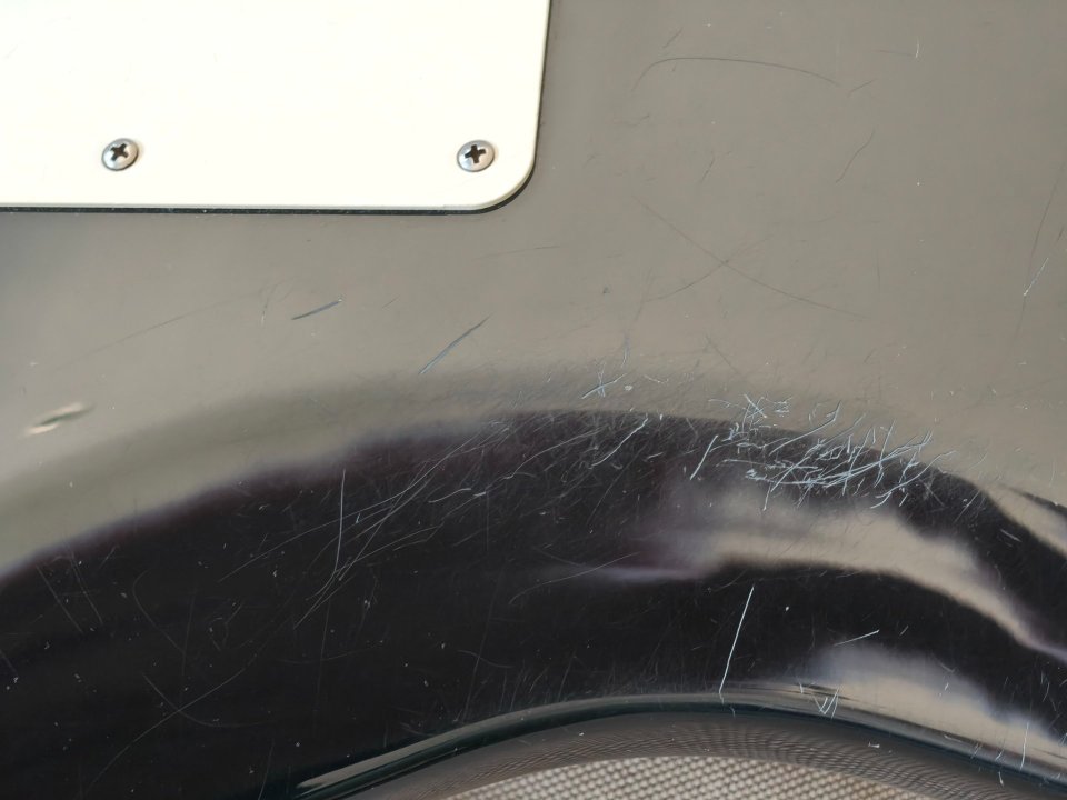 Fender Stratocaster MN 2004 SSH de segunda mano · Foto 7 de 10 · Madrid · 425 €