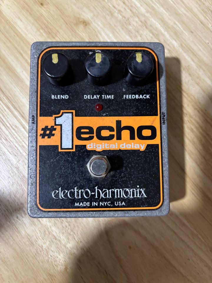 Electro-Harmonix 1 Echo Pedal