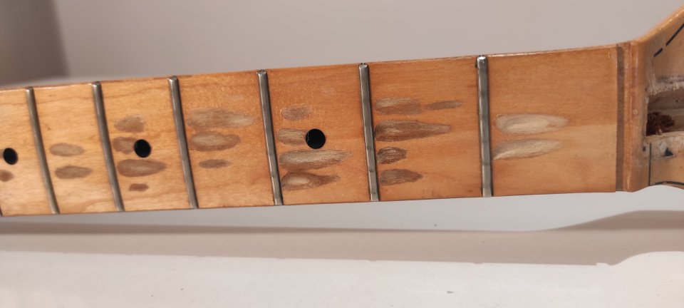 Cuerpo original Peavey T-60 de 1982. Regalo mástil relic (leer) de segunda mano · Foto 8 de 10 · Tarragona · 150 €