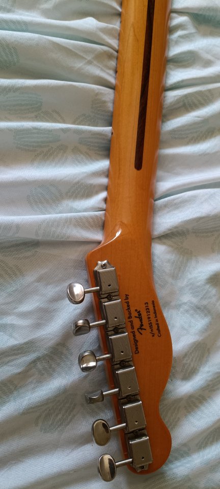 Guitarra eléctrica Squier Classic Vibe '50s de segunda mano · Foto 5 de 10 · Madrid · 300 €