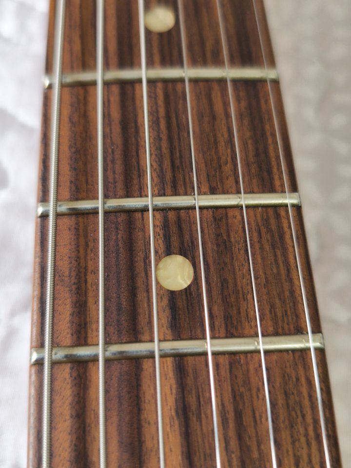 Fender Player Plus Stratocaster PF Sienna Sunburst de segunda mano · Foto 9 de 10 · Asturias · 790 €