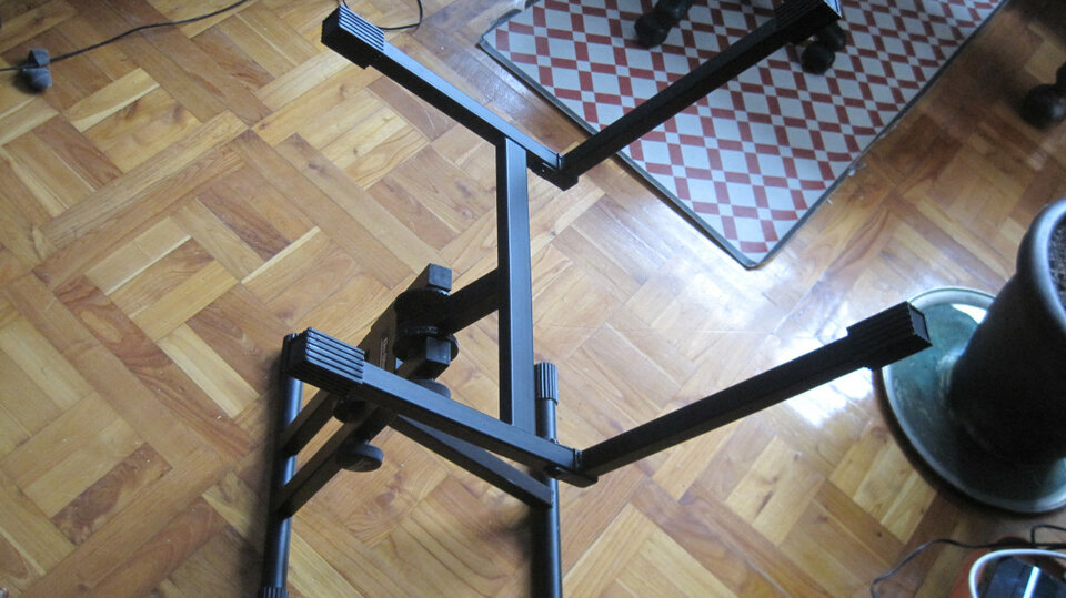 Soporte plegable de amplificador de guitarra