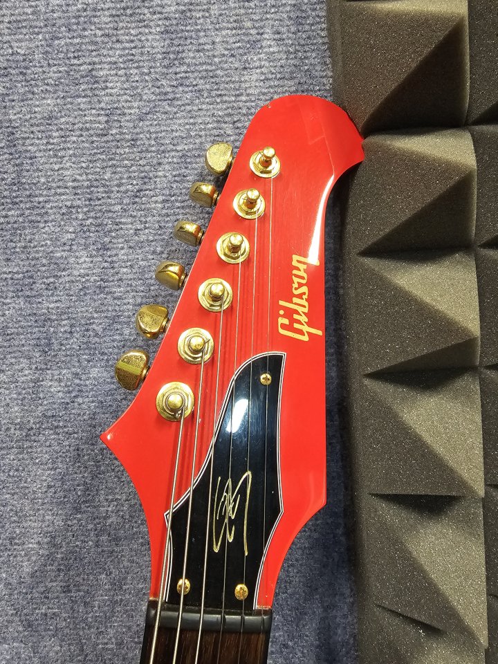 Gibson Explorer Lzzy Hale