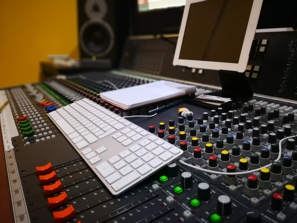Mesa Mezclas Studer 928 de segunda mano · Foto 3 de 4 · Jaén · 6500 €