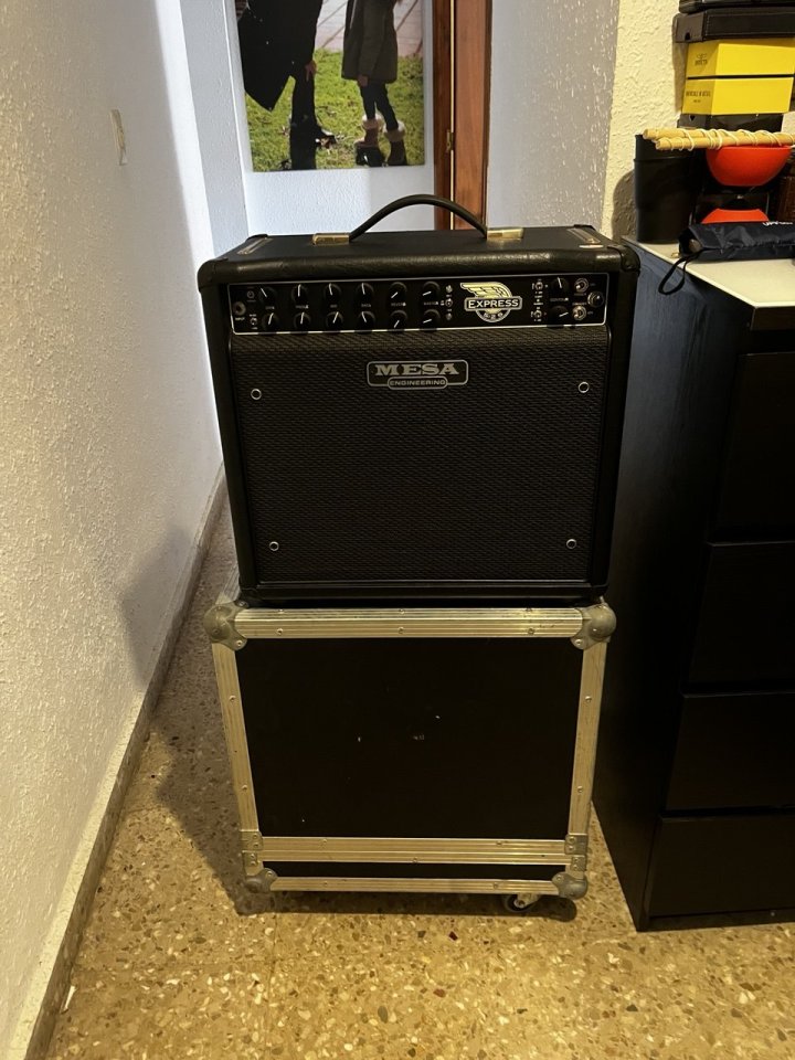 Mesa Boogie 5:25 Express de segunda mano · Foto 2 de 3 · Valencia · 850 €