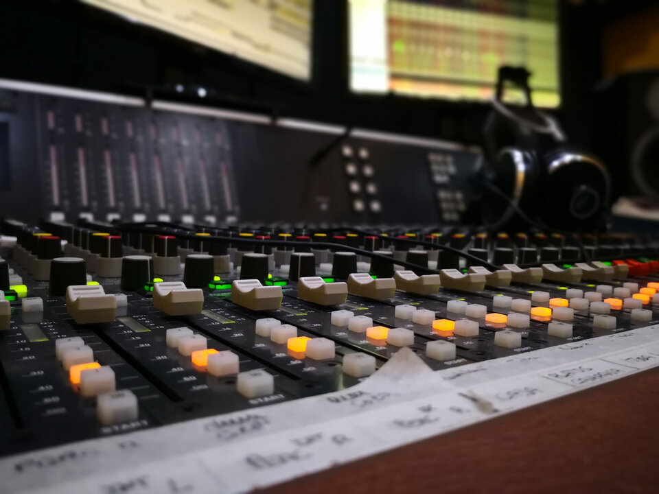 Mesa Mezclas Studer 928 de segunda mano · Foto 4 de 4 · Jaén · 6500 €