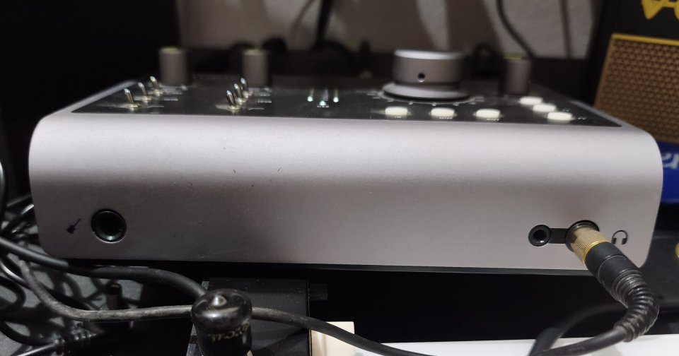 Interfaz de audio USB-C AUDIENT iD24 de segunda mano · Foto 3 de 8 · Sevilla · 210 €