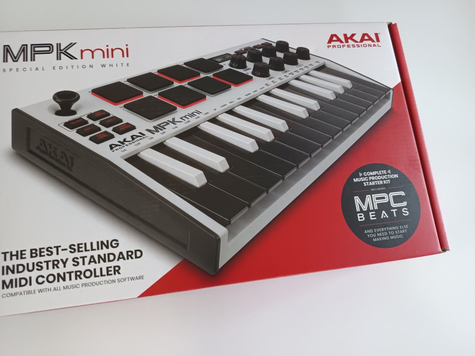 AKAI MPK MINI MK3 Nuevo a estrenar)