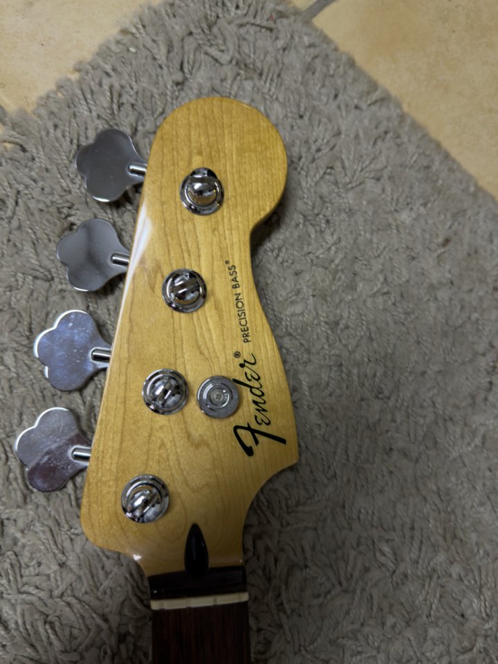 Mástil Fender Precision México de segunda mano · Foto 4 de 4 · Málaga · 180 €