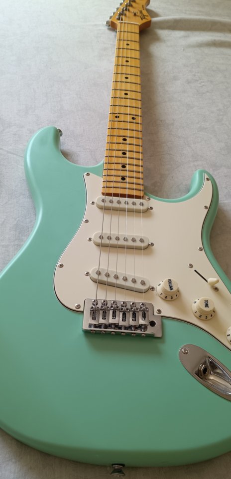 Guitarra Tagima TG-530 de segunda mano · Foto 1 de 10 · Madrid · 190 €