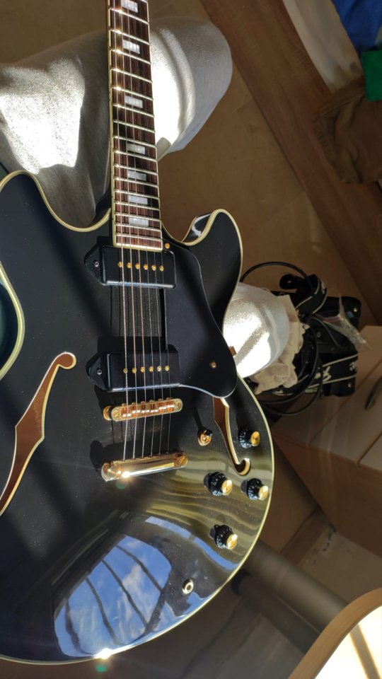 Sire Larry Carlton H7V BK