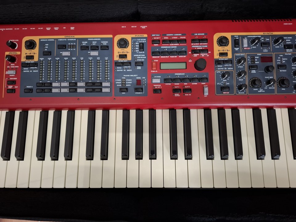 Nord Stage 2 EX HP 76 de segunda mano · Foto 2 de 6 · Alicante · 2000 €