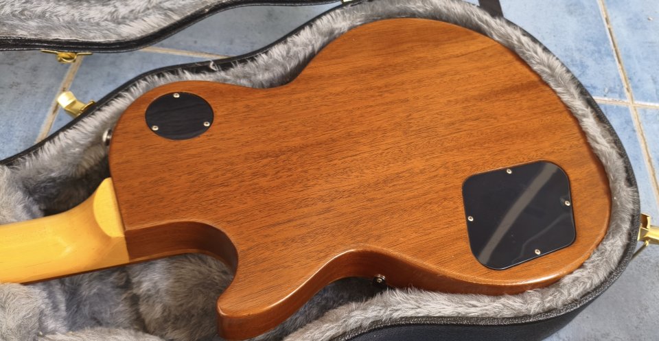 Gibson Les Paul Studio 120th Anniversary - Honey Burts - Vintage Gloss - 2014 de segunda mano · Foto 5 de 11 · Sevilla · 1500 €