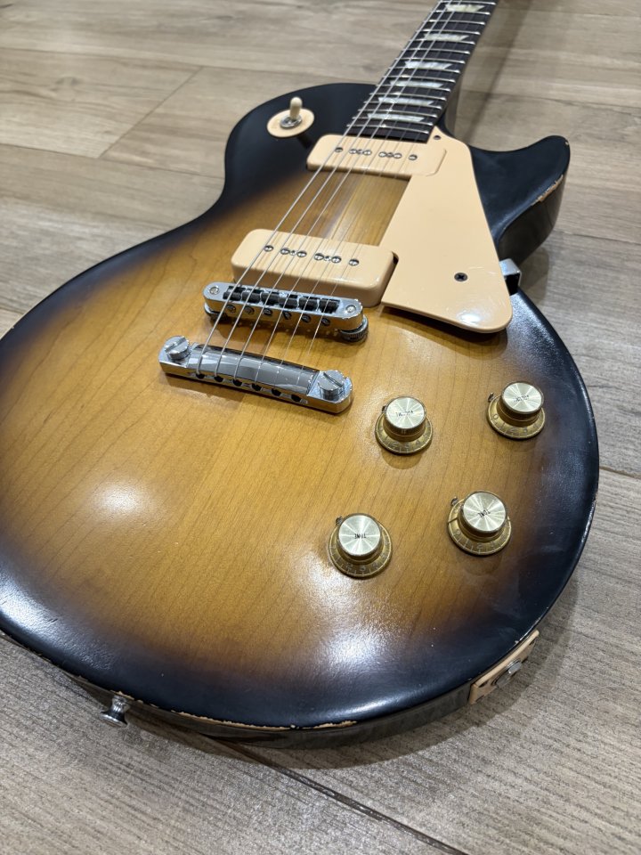 Gibson Les Paul Tribute 60s P90 Sunburst de segunda mano · Foto 3 de 8 · Cádiz · 850 €