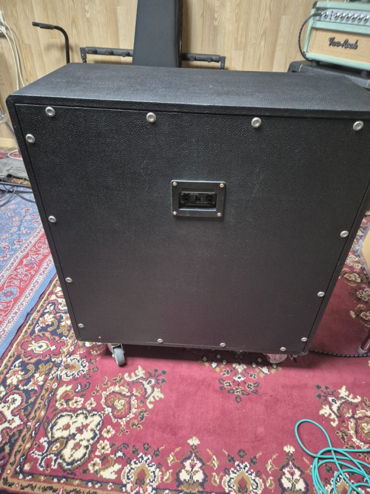PANTALLA RECTA BOGNER 4x!2 de segunda mano · Foto 2 de 5 · Valencia · 1000 €