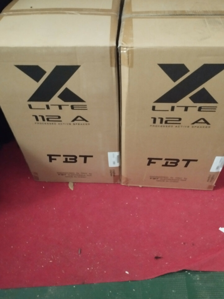 FBT X-LITE 112A - Altavoz Amplificado
