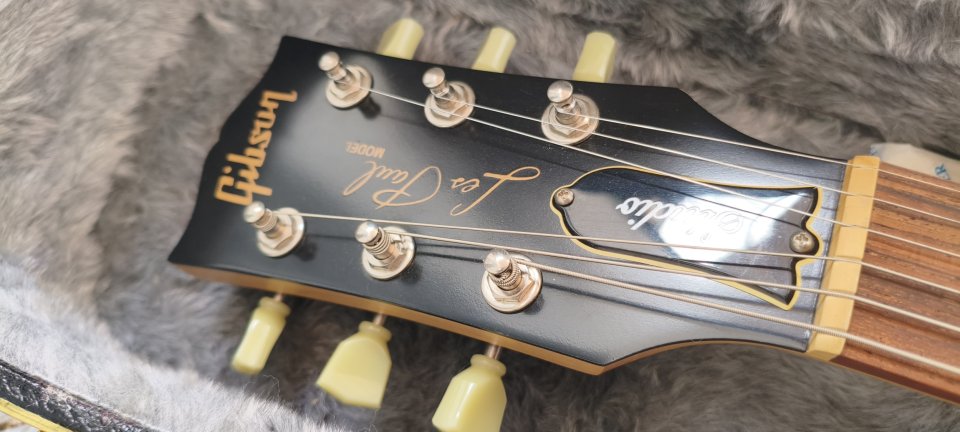 Gibson Les Paul Studio 120th Anniversary - Honey Burts - Vintage Gloss - 2014 de segunda mano · Foto 11 de 11 · Sevilla · 1500 €