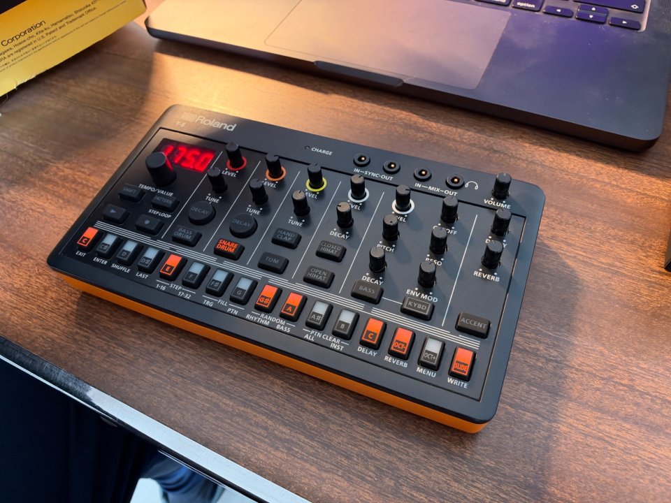 Roland AIRA Compact T-8 de segunda mano · Foto 3 de 8 · Barcelona · 150 €
