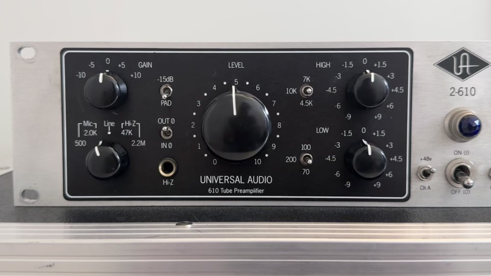 Universal Audio 2-610 Dual Channel Mic Preamplifier de segunda mano · Foto 2 de 3 · Barcelona · 1700 €
