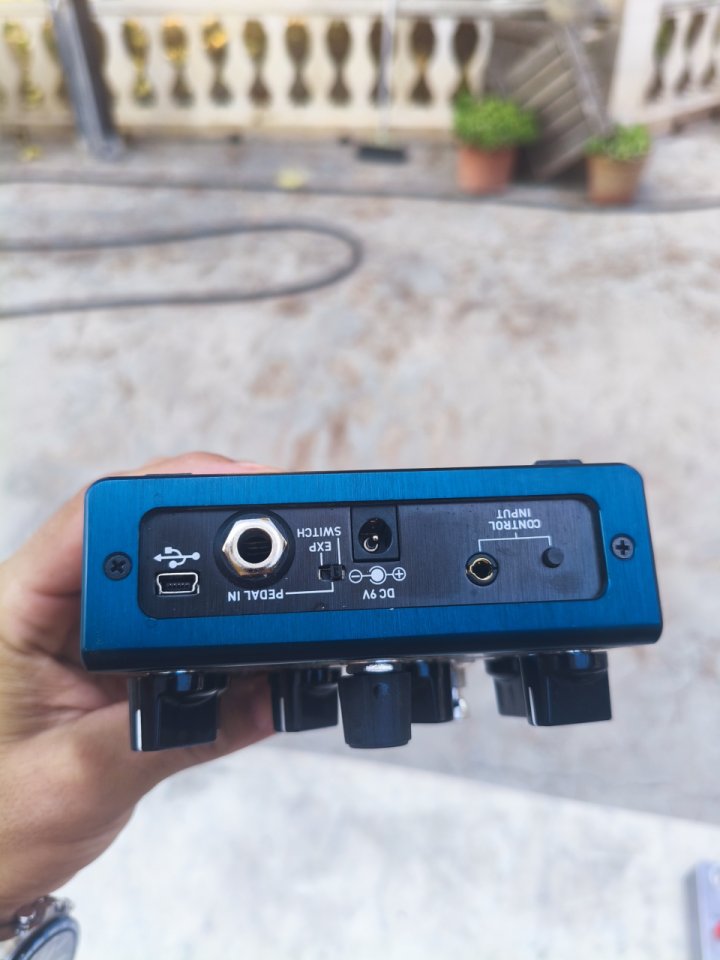 Source Audio Collider reverb+delay de segunda mano · Foto 5 de 5 · Valencia · 300 €