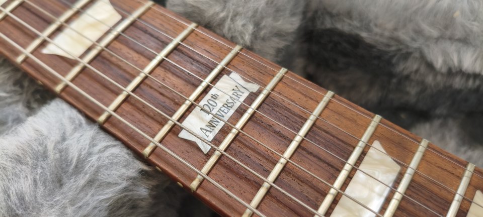 Gibson Les Paul Studio 120th Anniversary - Honey Burts - Vintage Gloss - 2014 de segunda mano · Foto 6 de 11 · Sevilla · 1500 €