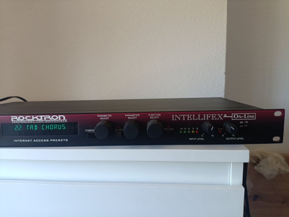 Rocktron Intellifex Online de segunda mano · Foto 4 de 5 · Castellón · 170 €