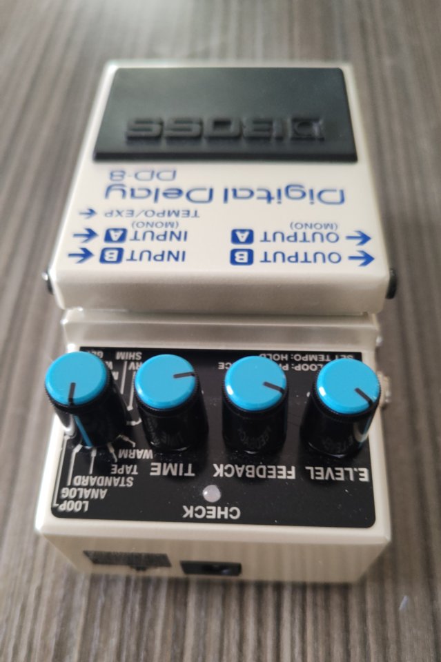 Boss DD-8 + FS-7 de segunda mano · Foto 2 de 7 · Madrid · 140 €