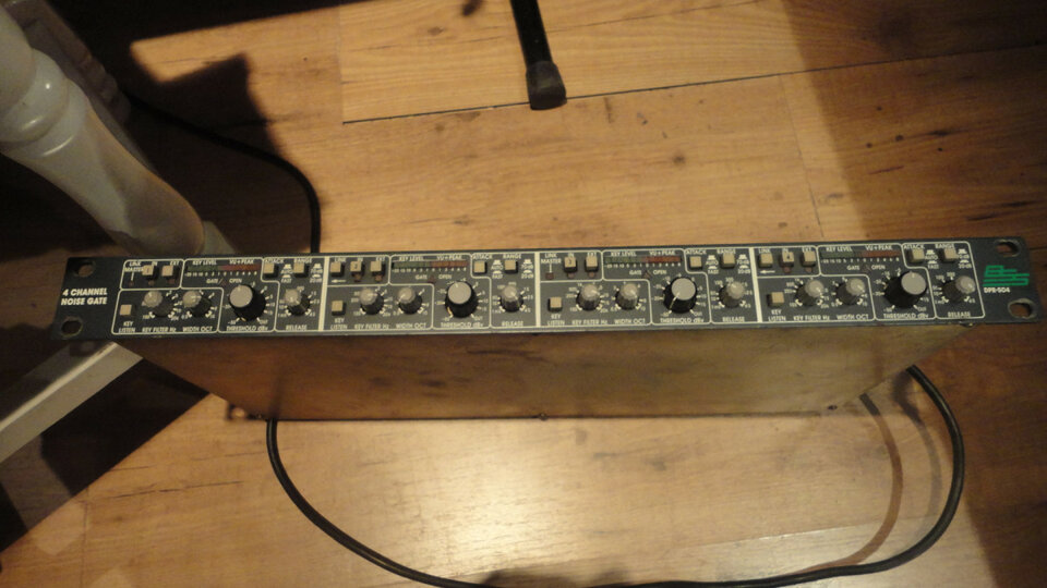 4 Channel noise gate BSS DPR504