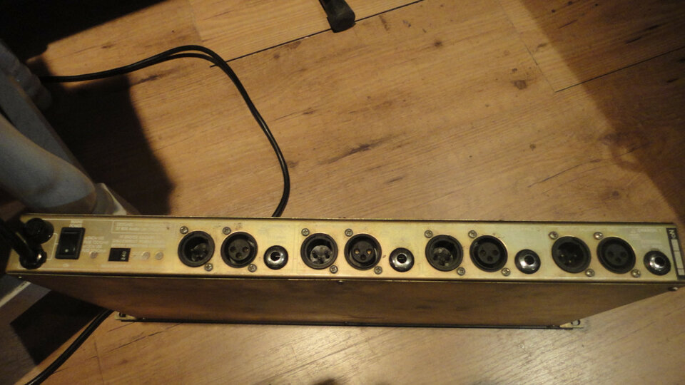 4 Channel noise gate BSS DPR504