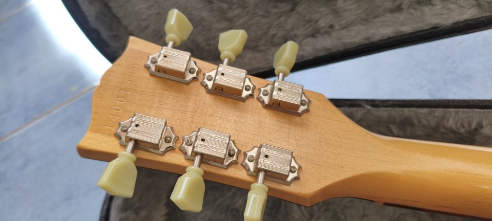 Gibson Les Paul Studio 120th Anniversary - Honey Burts - Vintage Gloss - 2014 de segunda mano · Foto 9 de 11 · Sevilla · 1500 €