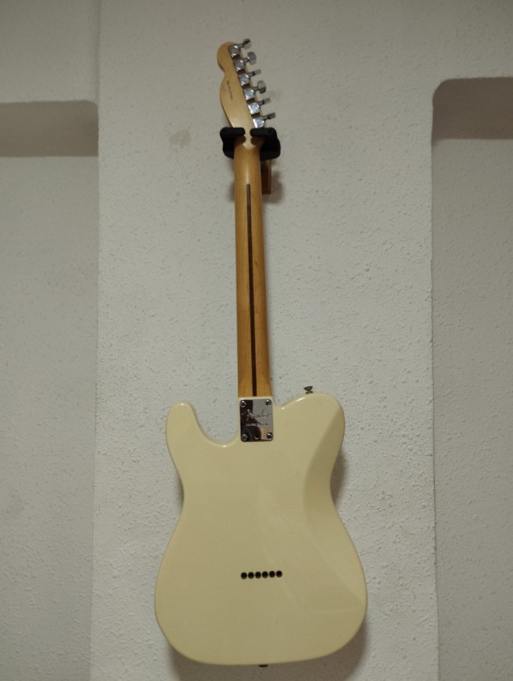 Fender telecaster 2016 Limited Edition American Standard de segunda mano · Foto 2 de 9 · Málaga · 1200 €