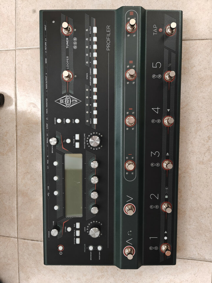 Kemper Stage como nuevo con funda y 2 packs de Profiles de pago de MBritt