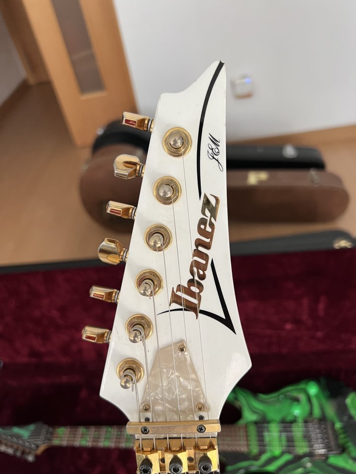 Ibanez JEM7V-WH 1998 FujiGen. Guitarra ibanez jem