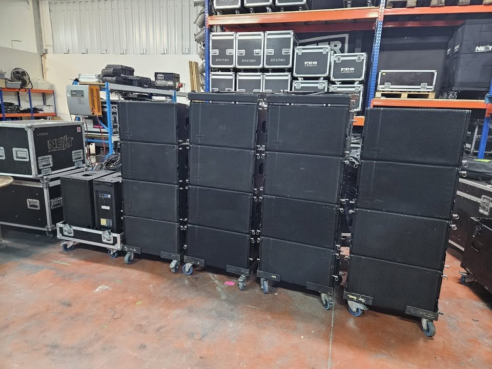 Super oferta Pack » Line array NEXT-Pro Audio de segunda mano · Foto 2 de 7 · Huelva · 80000 €