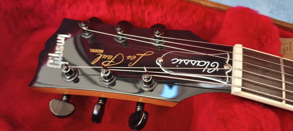 Gibson Les Paul Classic P90s - Pelham Blue - Mod Bigsby Metal Black - 2018 de segunda mano · Foto 6 de 10 · Sevilla · 3000 €