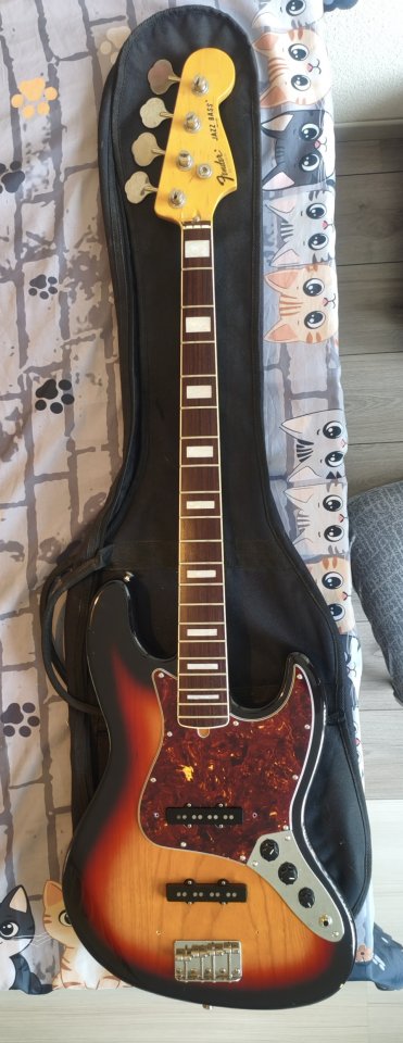 Fender Jazz bass JB75-90US (3-tone sunburst, CIJ, 1997) de segunda mano · Foto 7 de 10 · Madrid · 1070 €