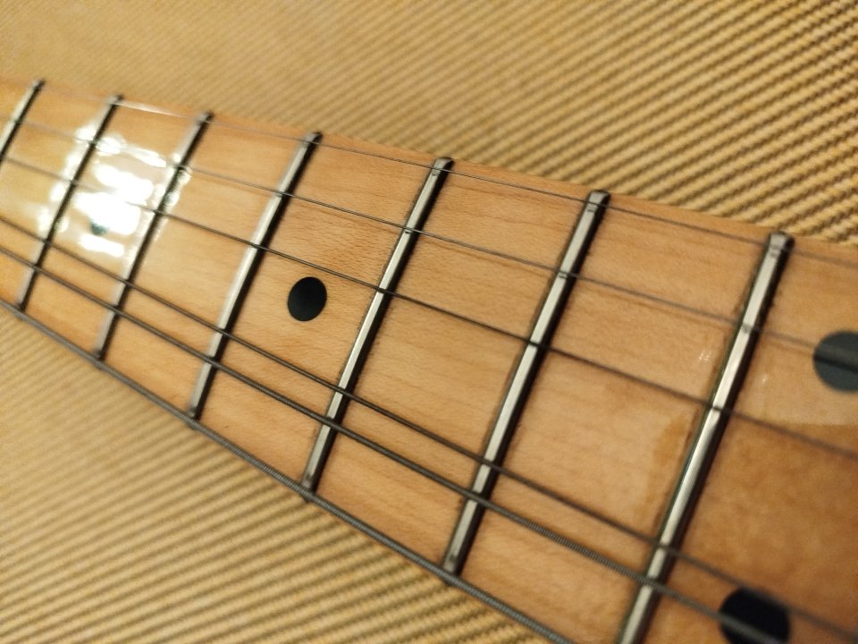 Stratocaster Fender American Vintage Reissue de 2008 mejorada de segunda mano · Foto 5 de 7 · Valencia · 1900 €