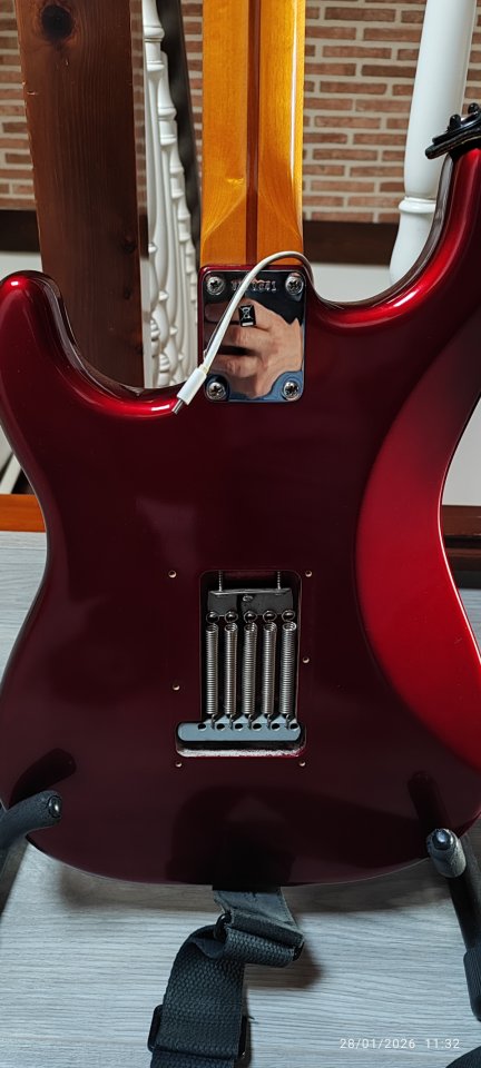 Fender Stratocaster american vintage hot rod 57 - Candy Apple Red