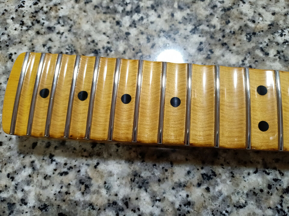 Mástil Warmoth escalopado