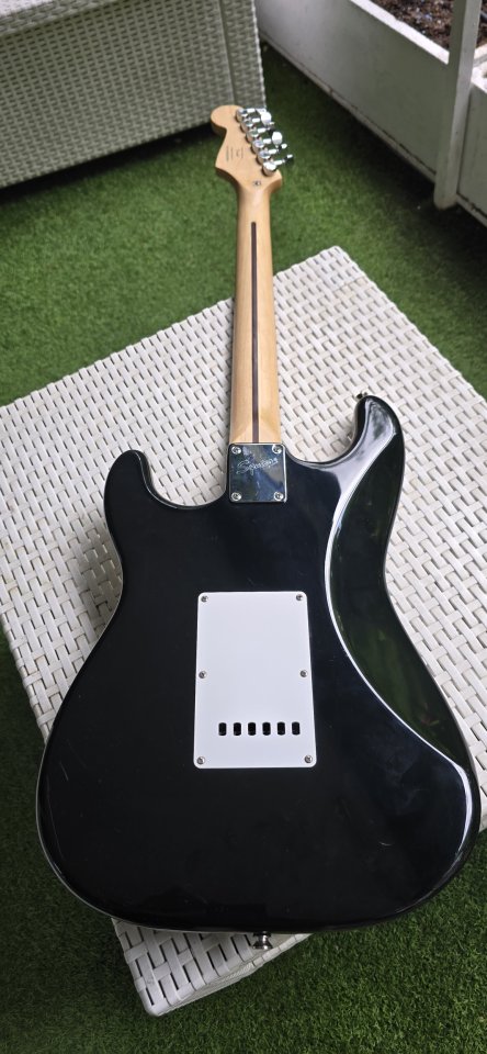 Squier by Fender Affinity de segunda mano · Foto 4 de 7 · Madrid · 175 €